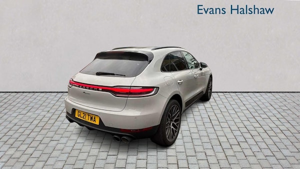 Used Porsche Macan 2021 for sale - 76310885: Photo 3