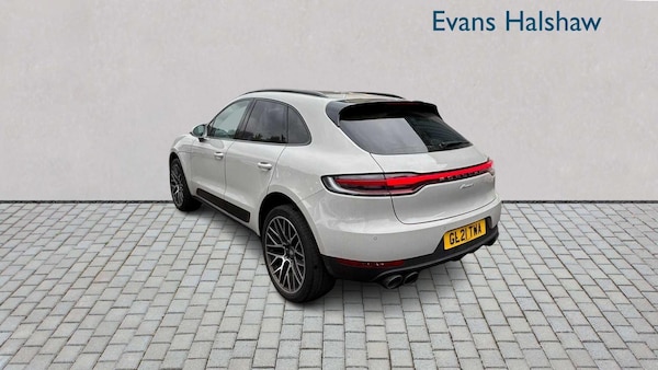 Used Porsche Macan 2021 for sale - 76310885: Photo 4