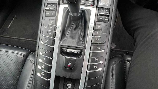 Used Porsche Macan 2021 for sale - 76310885: Photo 9