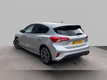 Used Ford Focus 2020 for sale - 75968008: Photo 2