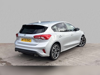 Used Ford Focus 2020 for sale - 75968008: Photo 3