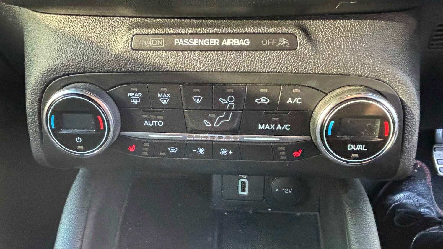 Used Ford Focus 2020 for sale - 75993796: Photo 13