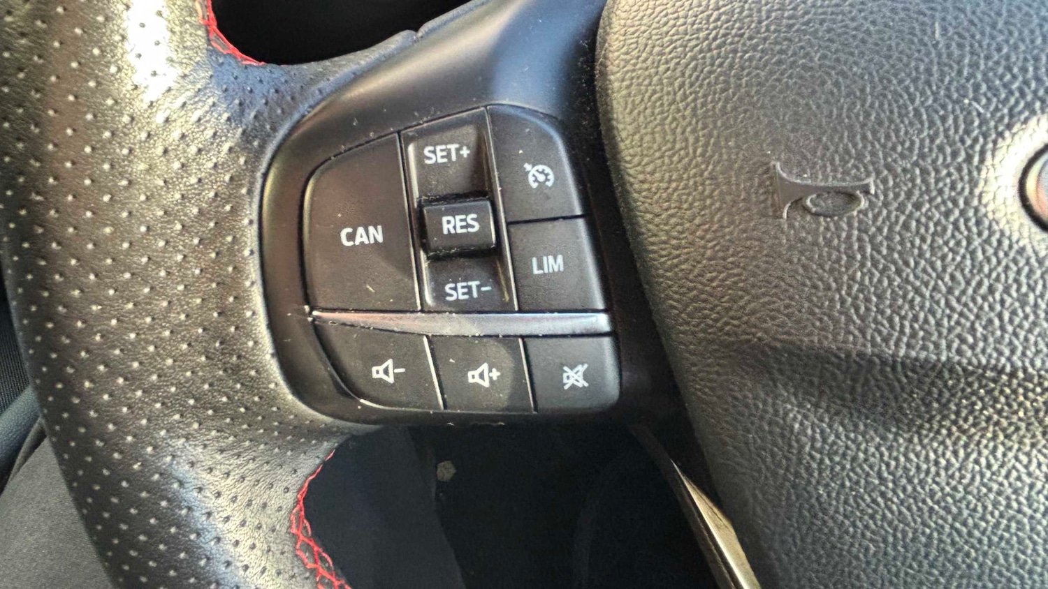 Used Ford Focus 2020 for sale - 75993796: Photo 15