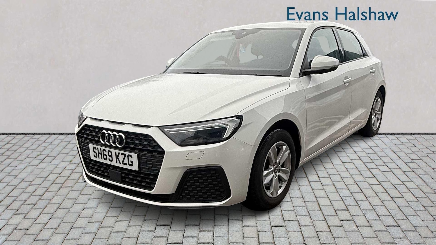 Used Audi A1 2020 for sale - 76875737: Photo 2