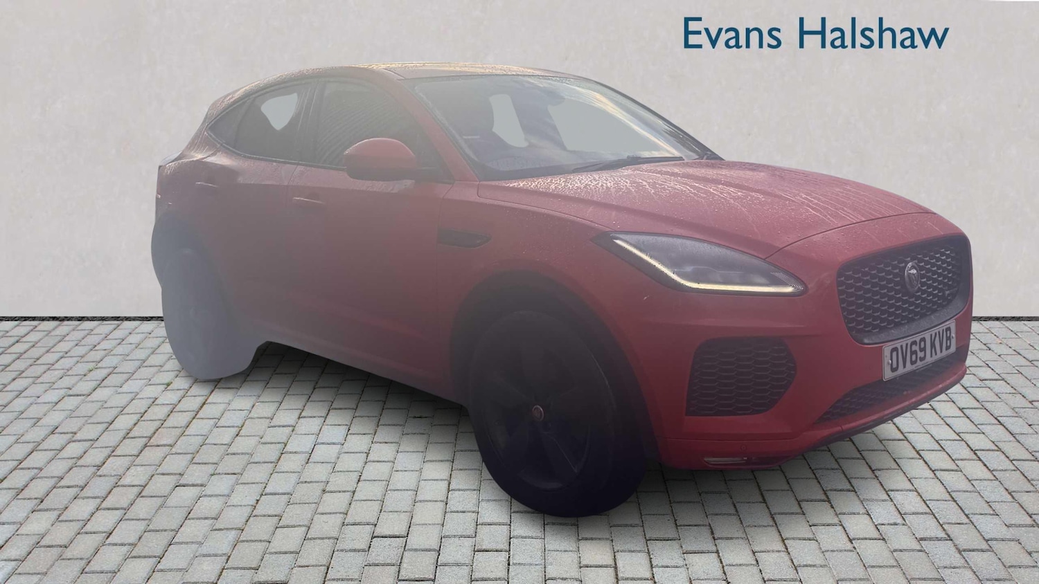 Used Jaguar E-Pace 2019 for sale - 76515548: Photo 2