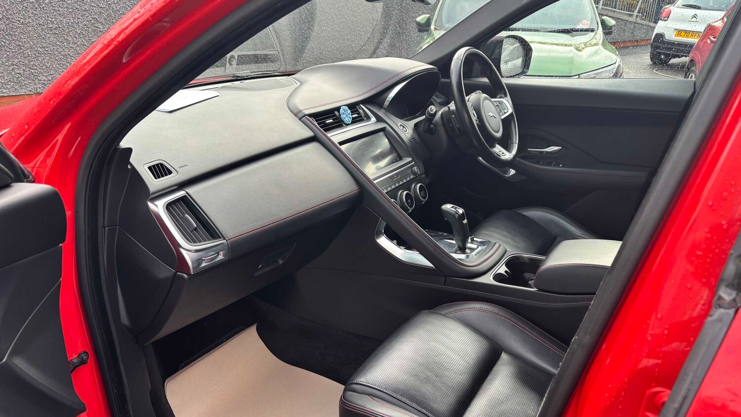 Used Jaguar E-Pace 2019 for sale - 76515548: Photo 8