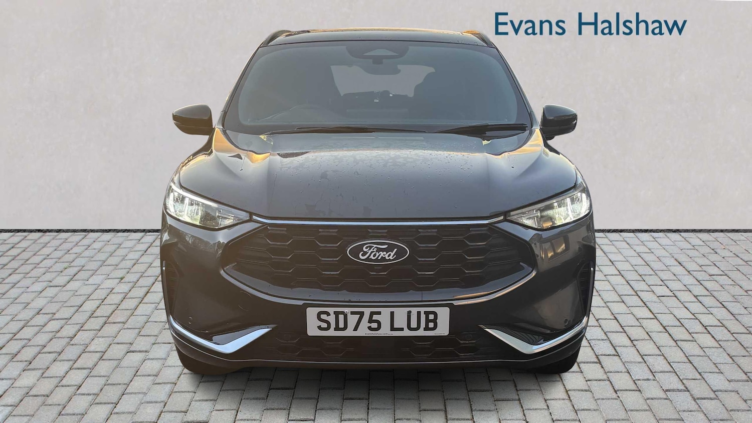 Used Ford Kuga 2025 for sale - 76889717: Photo 2