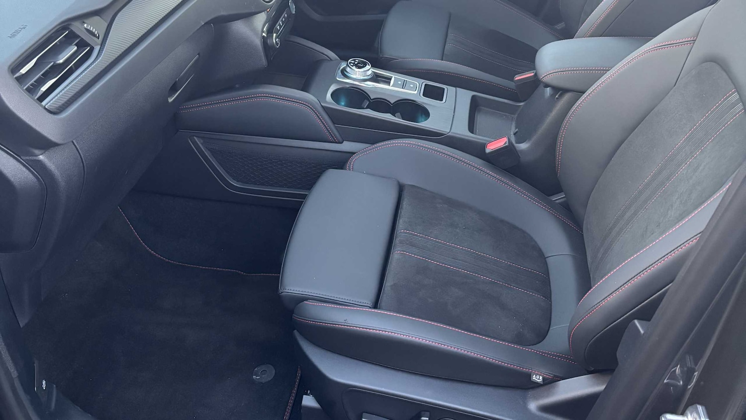 Used Ford Kuga 2025 for sale - 76889717: Photo 9