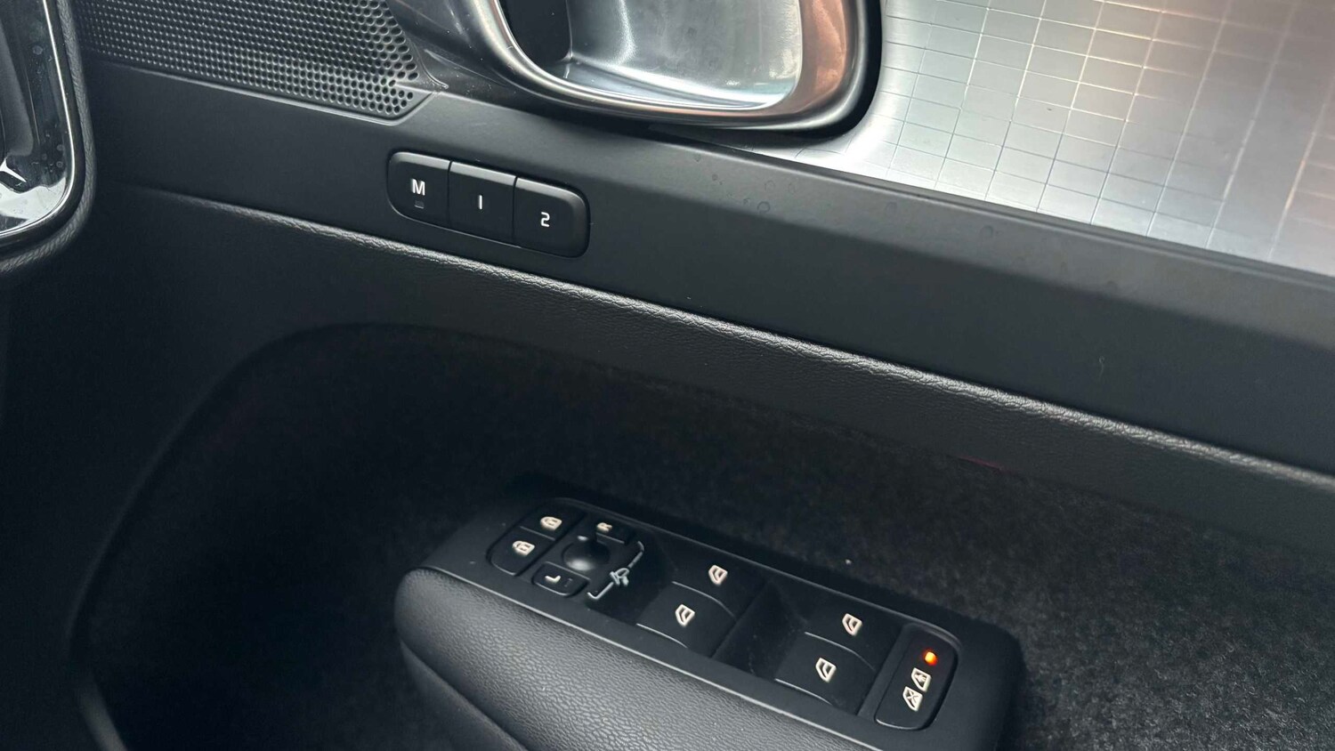 Used Volvo XC40 2023 for sale - 77540794: Photo 15