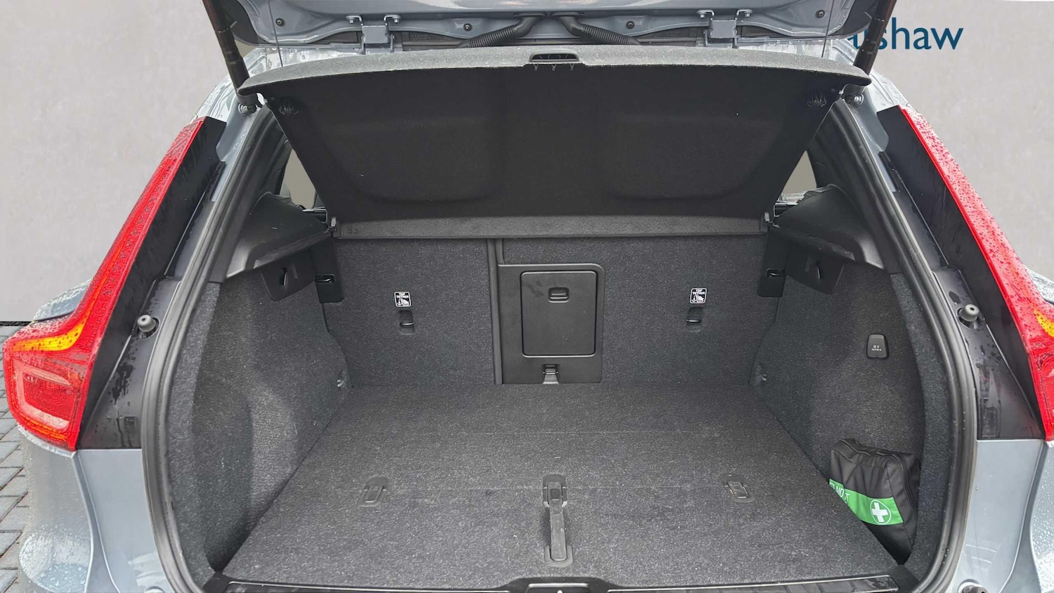 Used Volvo XC40 2023 for sale - 77540794: Photo 5