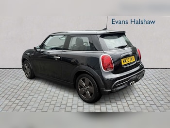 Used MINI Hatch 2023 for sale - 79579517: Photo