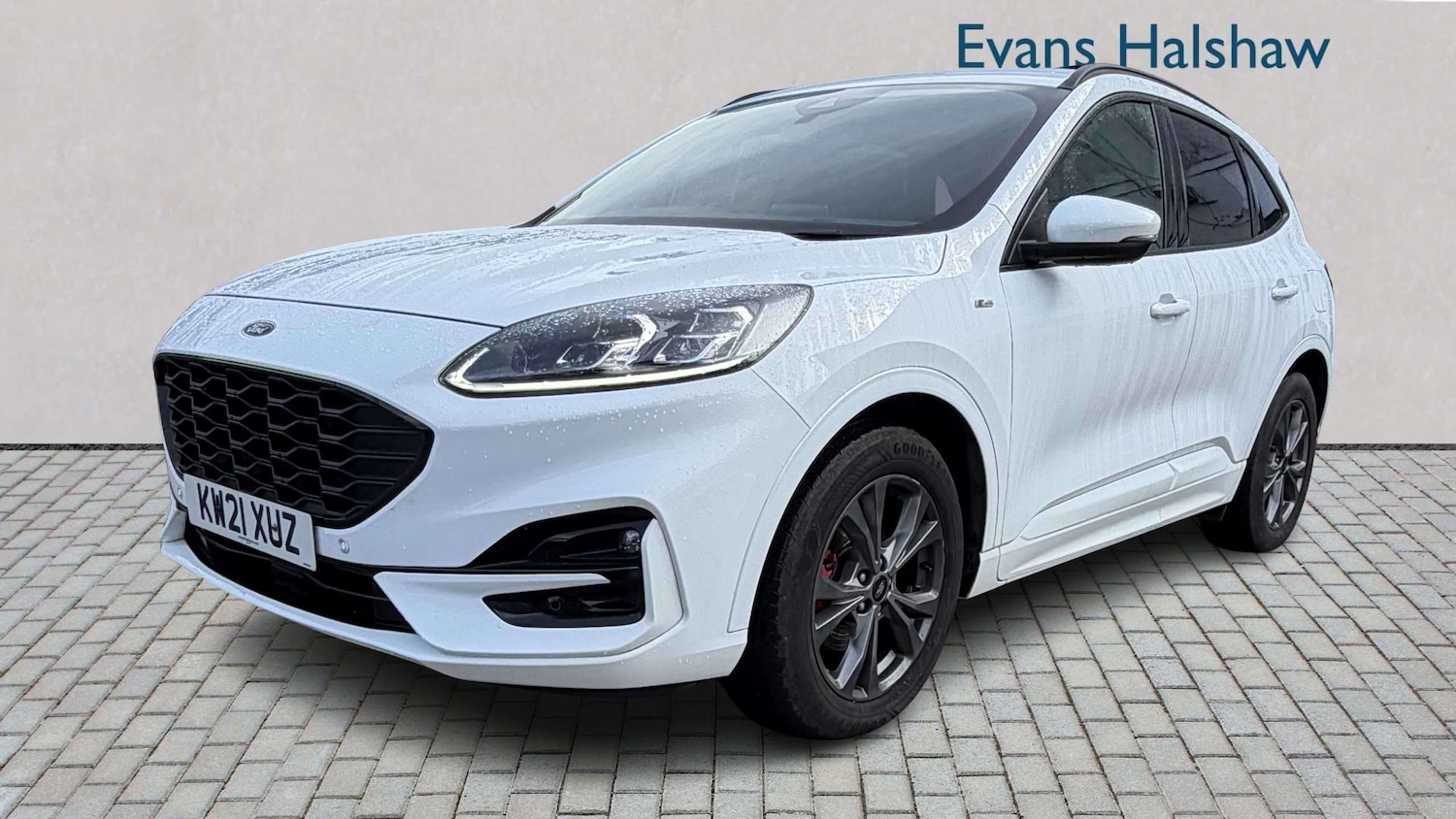 Used Ford Kuga 2021 for sale - 77913920: Photo 2