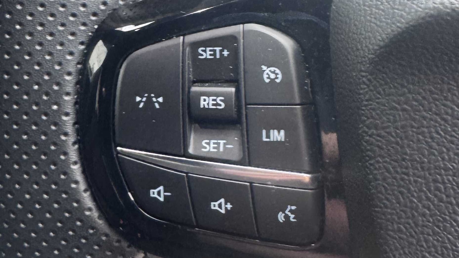 Used Ford Puma 2024 for sale - 76096551: Photo 31