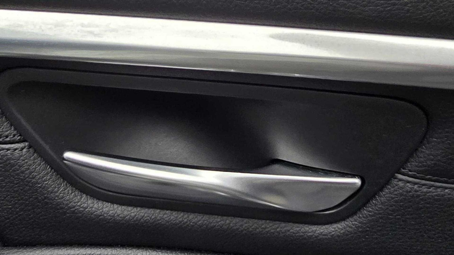 Used BMW 3 Series 2017 for sale - 76610527: Photo 14