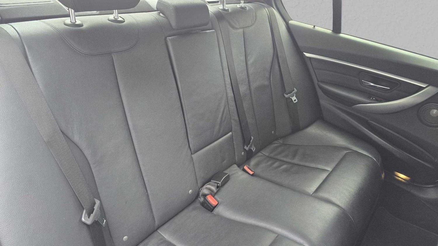 Used BMW 3 Series 2017 for sale - 76610527: Photo 16