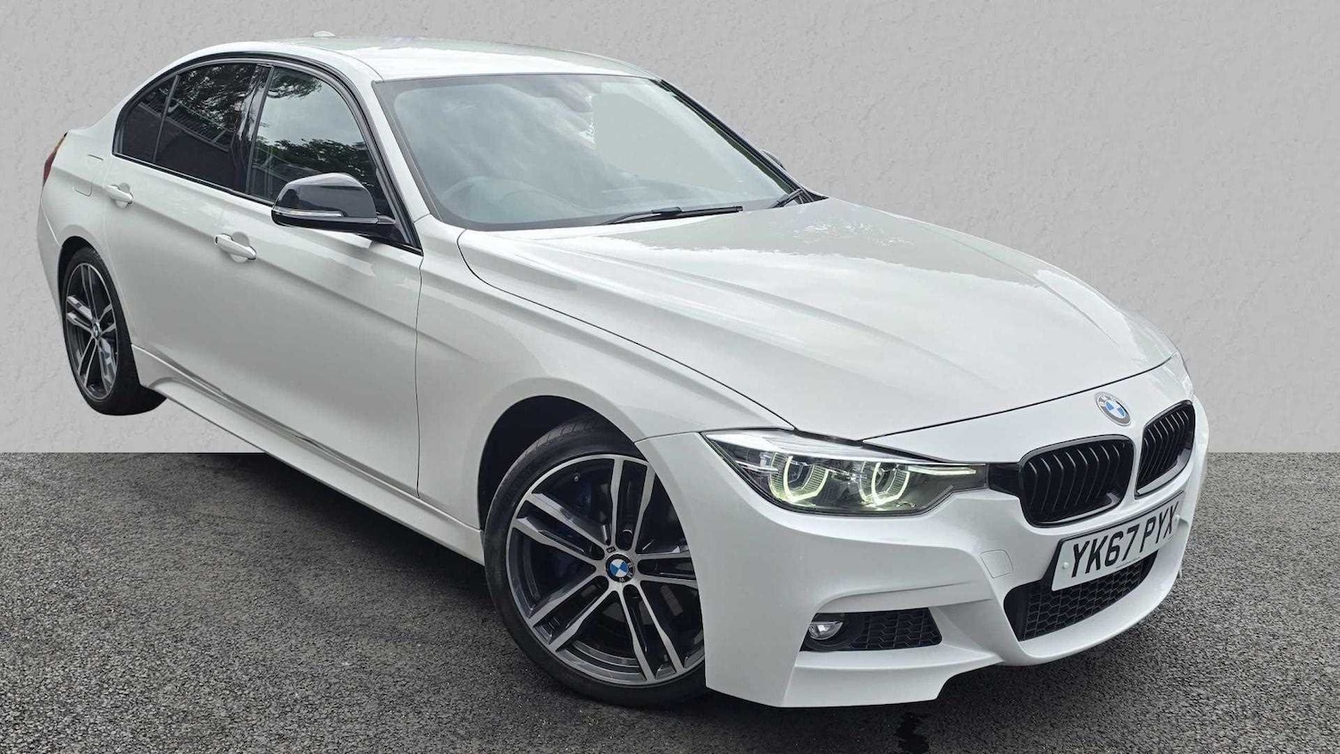 Used BMW 3 Series 2017 for sale - 76610527: Photo 2