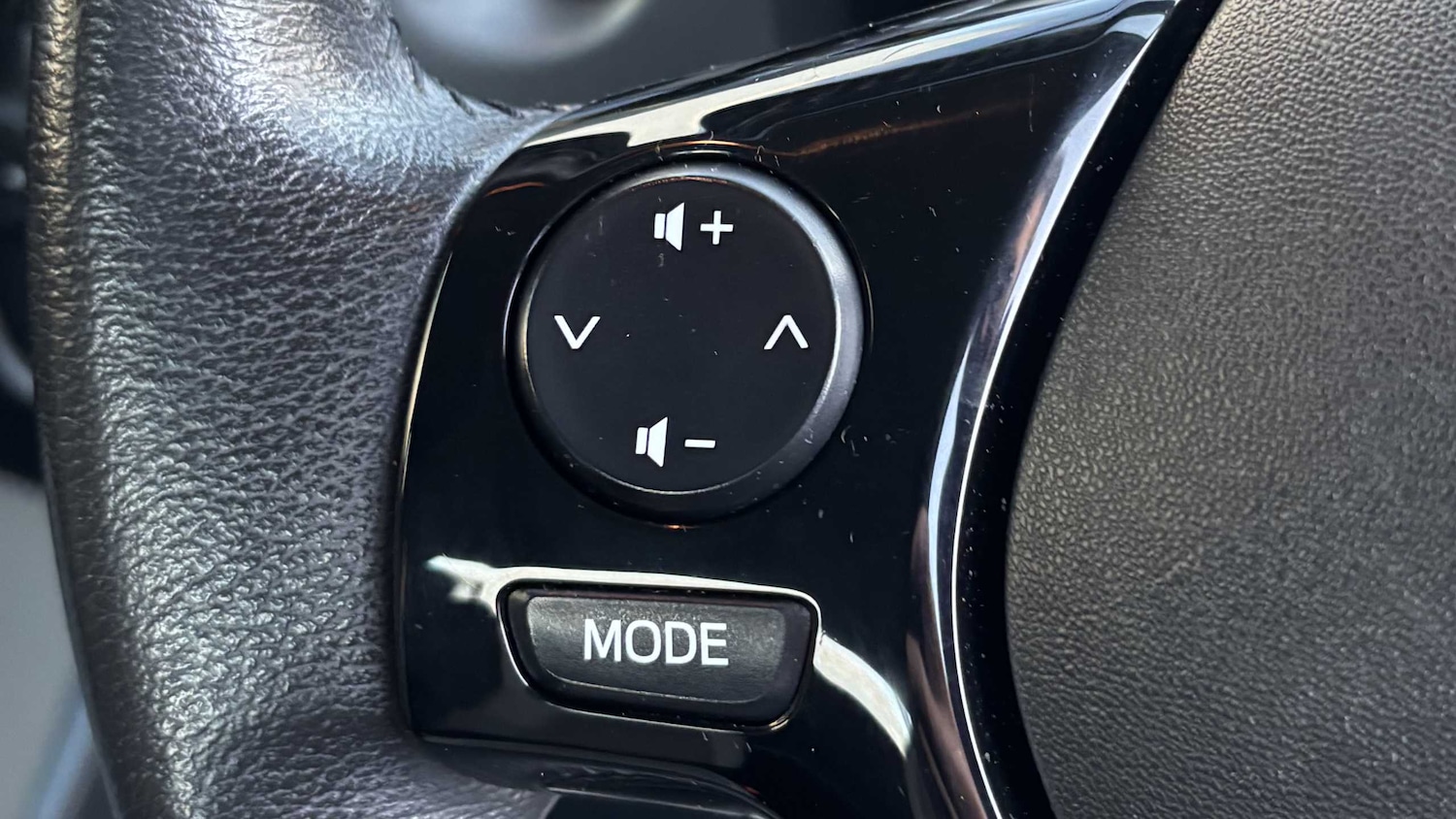 Used Toyota AYGO 2018 for sale - 76390635: Photo 14