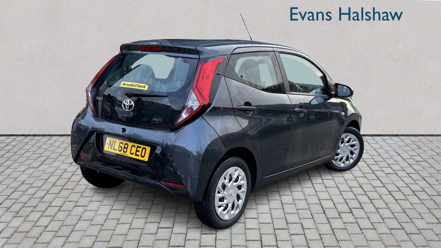 Used Toyota AYGO 2018 for sale - 76390635: Photo 3