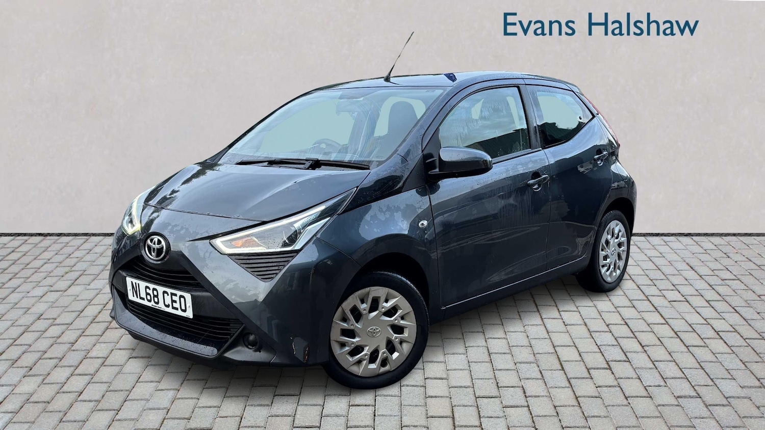 Used Toyota AYGO 2018 for sale - 76390635: Photo 4