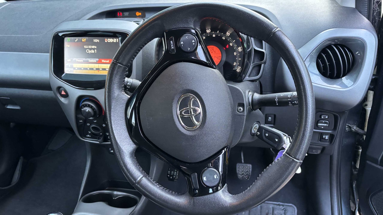 Used Toyota AYGO 2018 for sale - 76390635: Photo 5