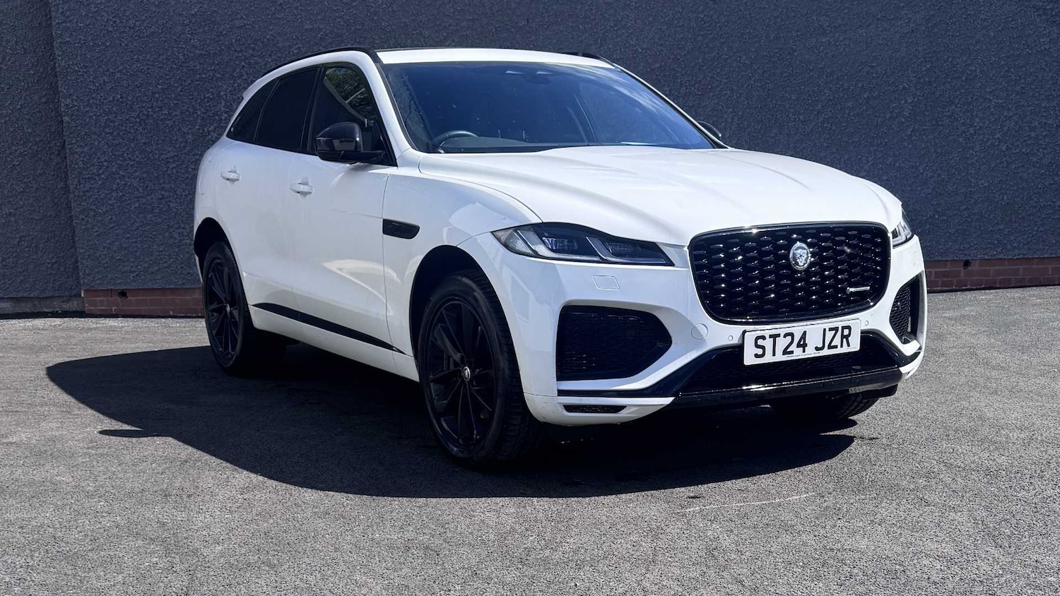 Used Jaguar F-Pace 2024 for sale - 76746193: Photo 1