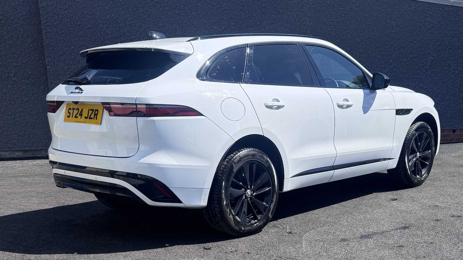 Used Jaguar F-Pace 2024 for sale - 76746193: Photo 3