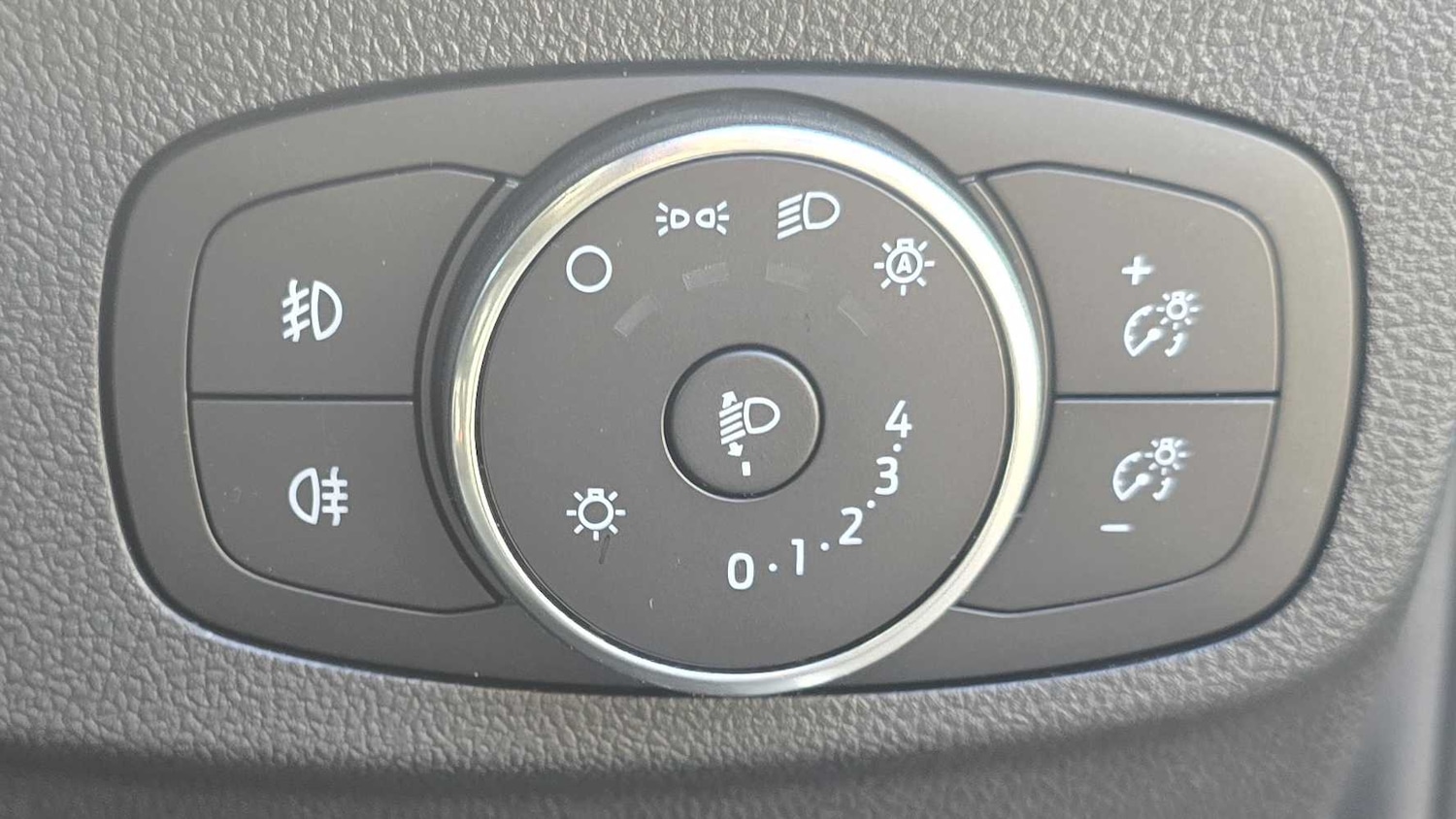 Used Ford Focus 2025 for sale - 76488050: Photo 21