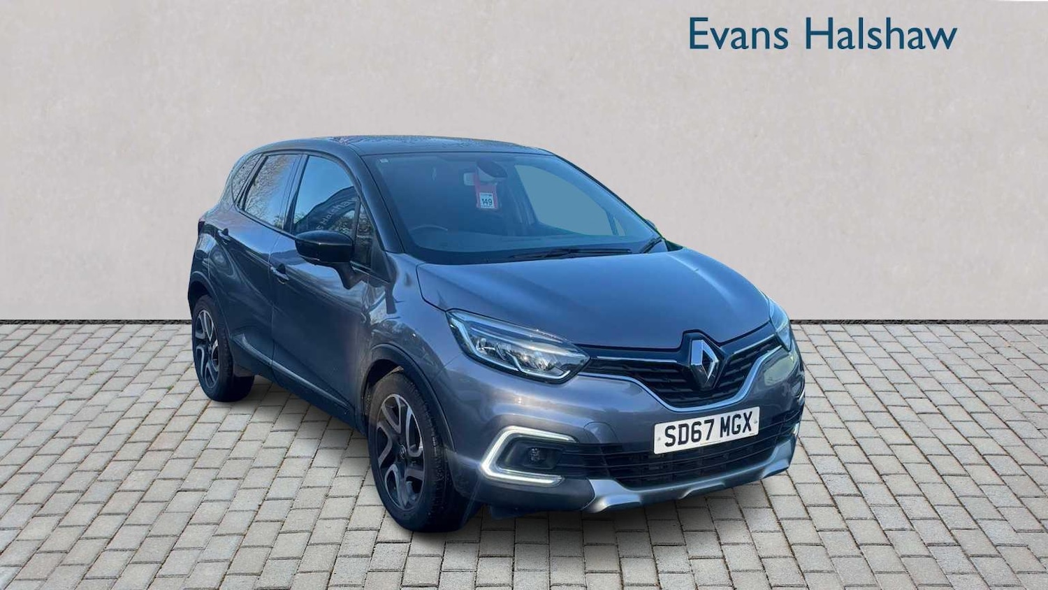 Used Renault Captur 2017 for sale - 76636630: Photo 1