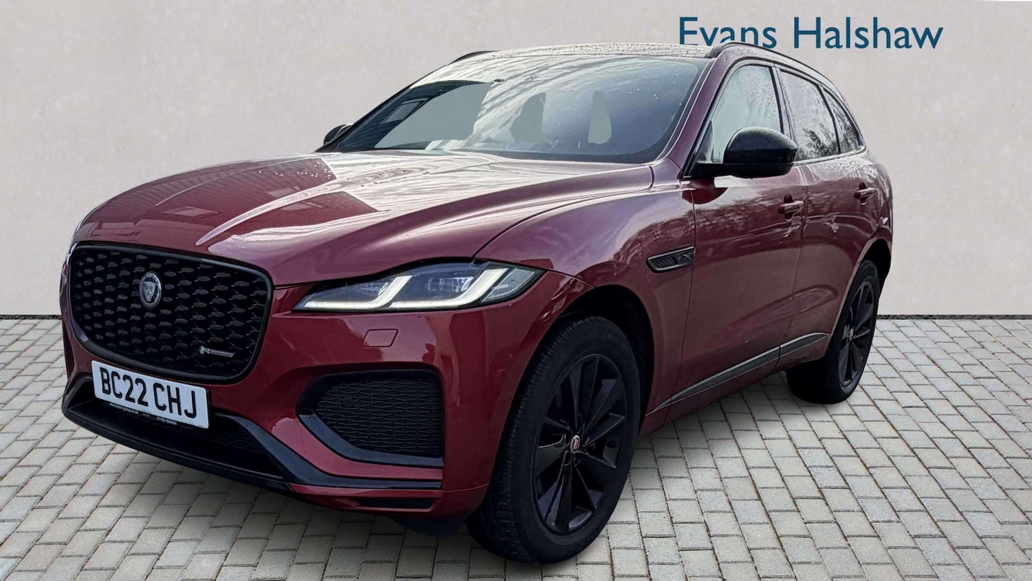 Used Jaguar F-Pace 2022 for sale - 78010528: Photo 2