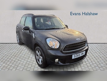 Used MINI Countryman 2016 for sale - 76967752: Photo