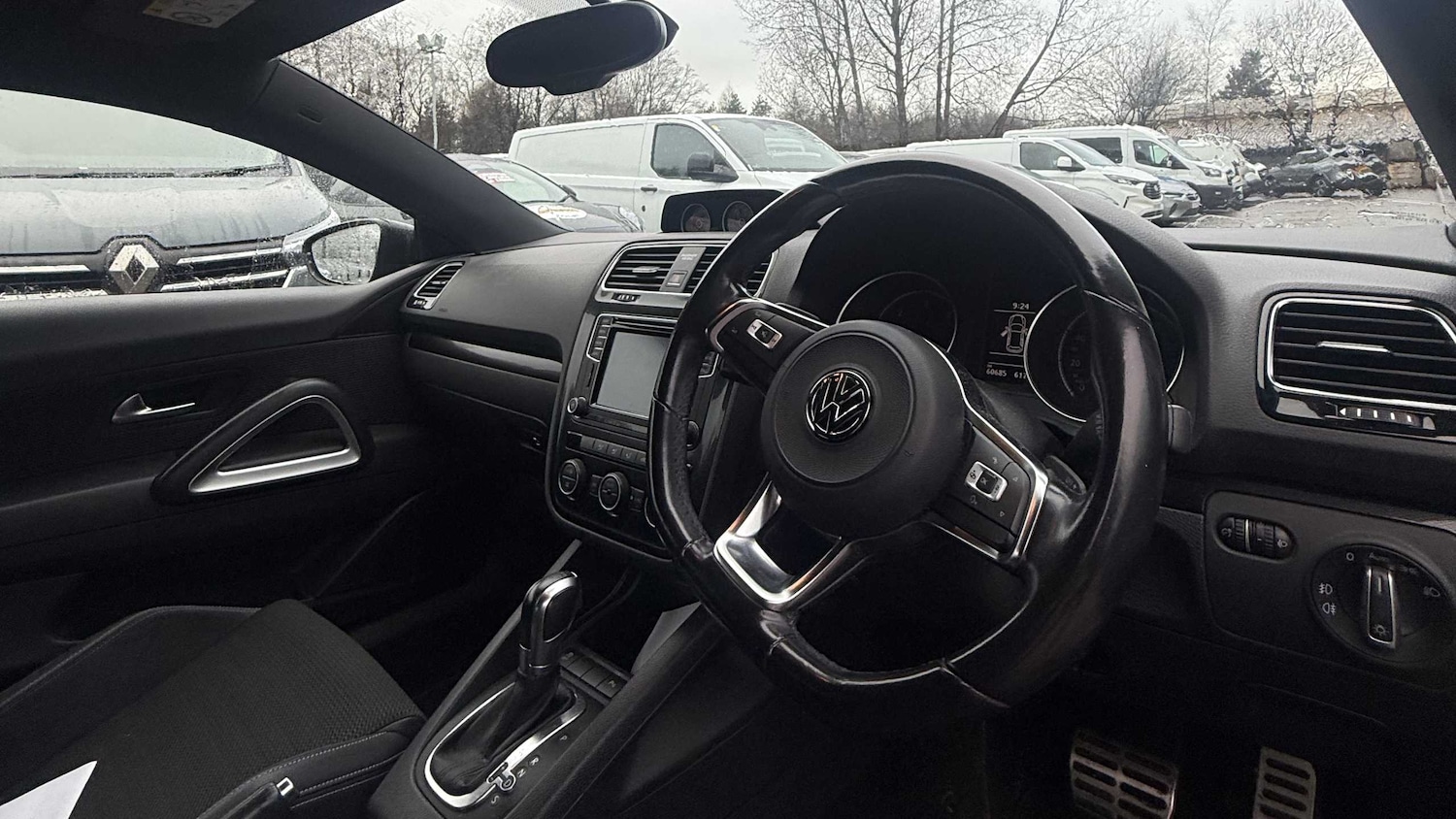 Used Volkswagen Scirocco 2017 for sale - 77458446: Photo 10