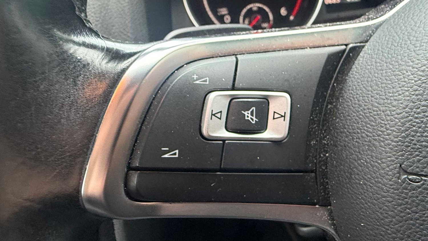 Used Volkswagen Scirocco 2017 for sale - 77458446: Photo 14