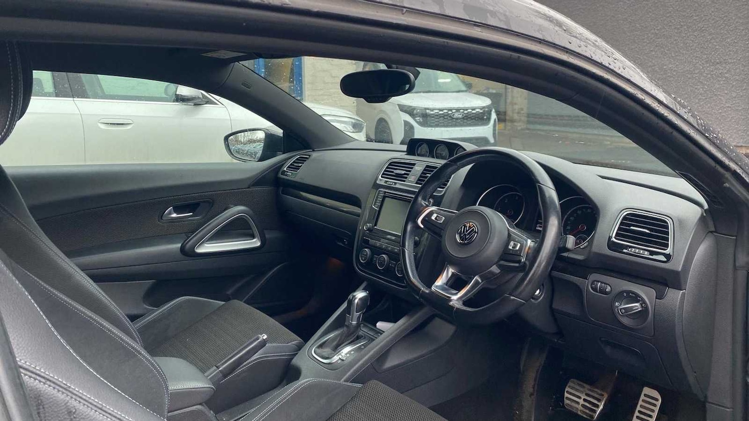 Used Volkswagen Scirocco 2017 for sale - 77458446: Photo 5