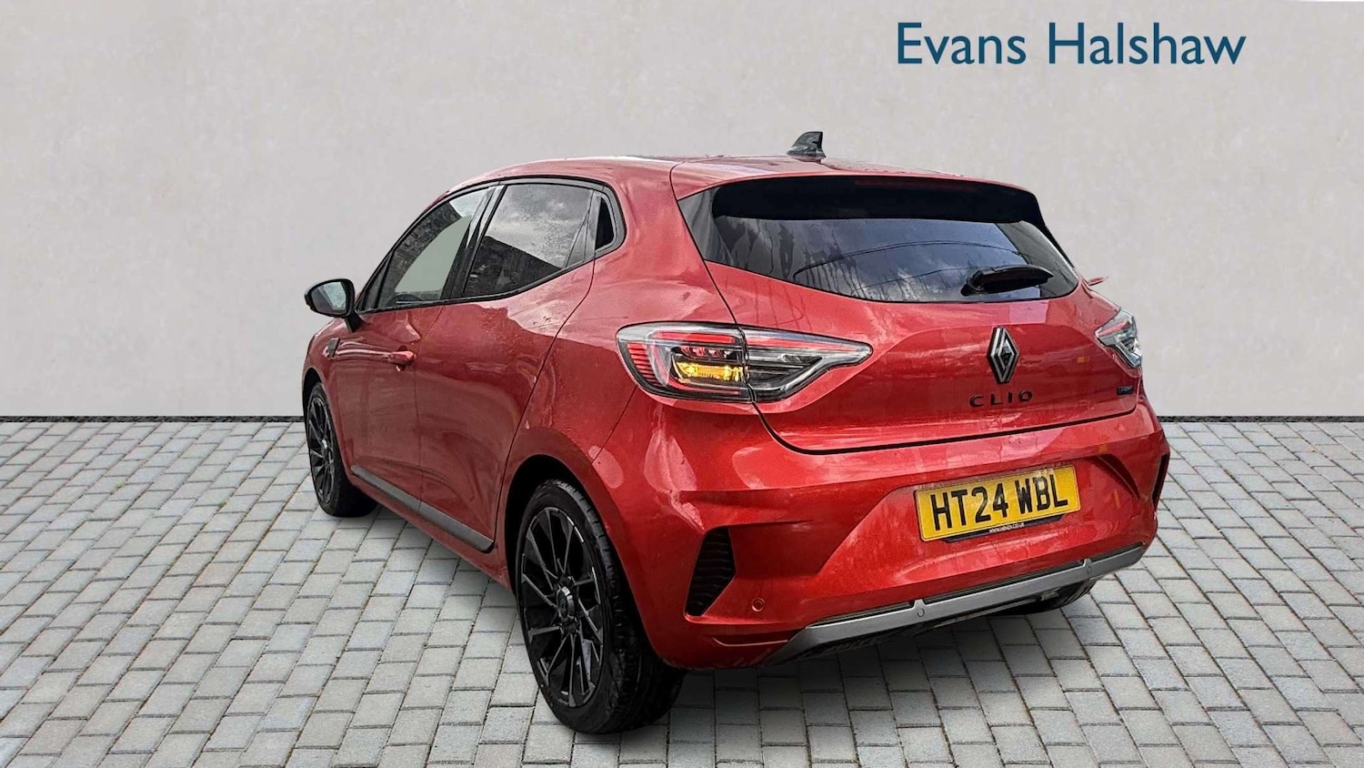 Used Renault Clio 2024 for sale - 77996250: Photo 3