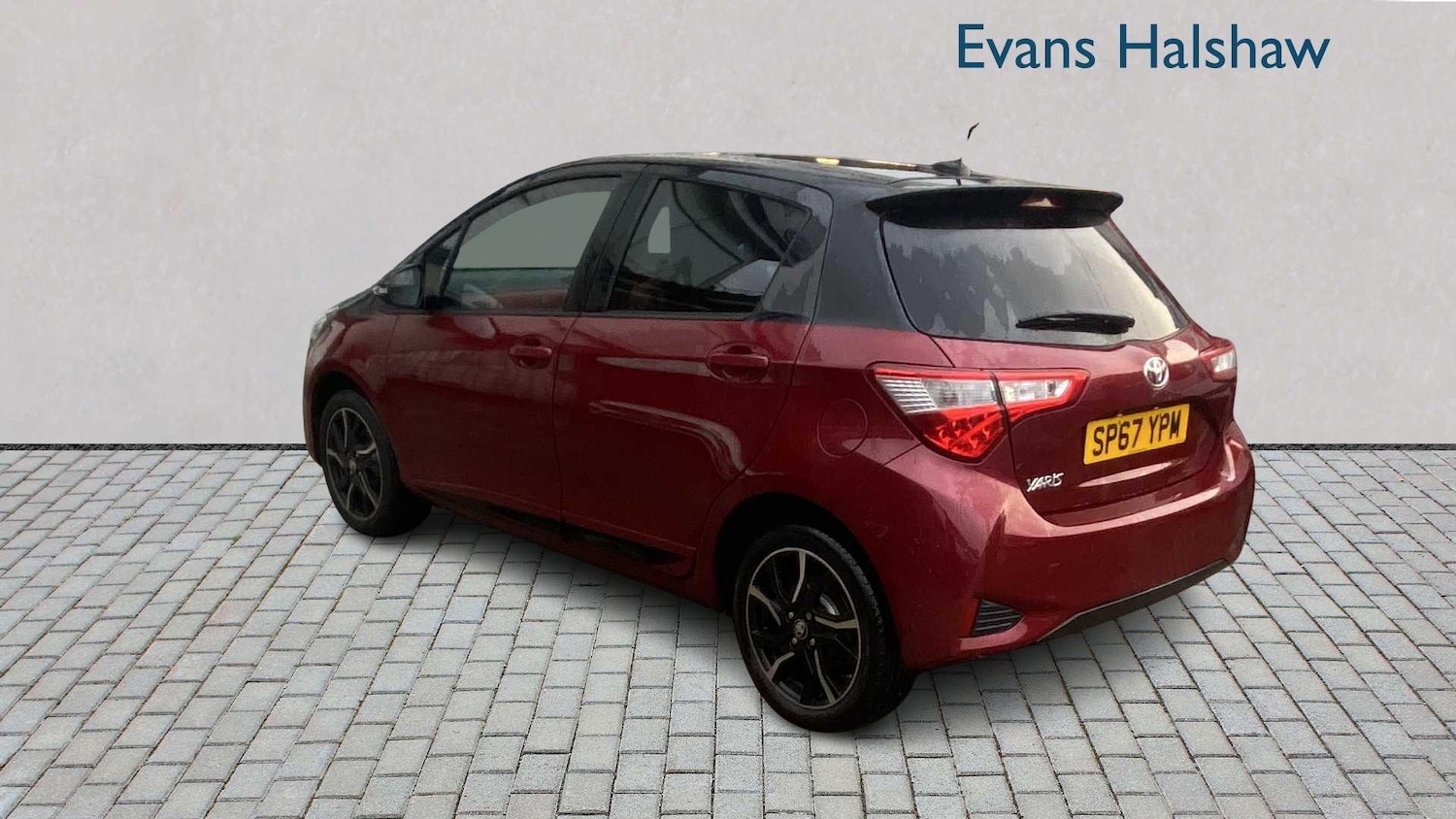 Used Toyota Yaris 2017 for sale - 77011244: Photo 3