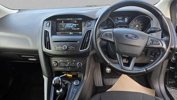 Used Ford Focus 2015 for sale - 76075519: Photo 11