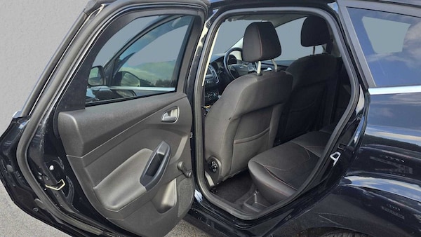 Used Ford Focus 2015 for sale - 76075519: Photo 18