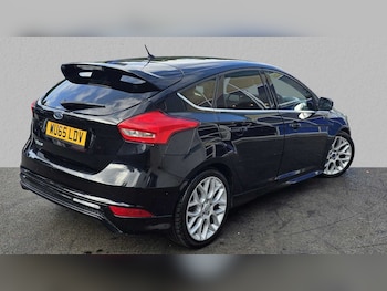 Used Ford Focus 2015 for sale - 76075519: Photo 4
