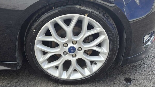 Used Ford Focus 2015 for sale - 76075519: Photo 5