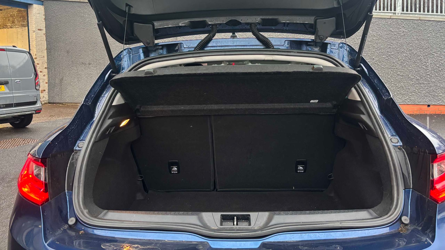 Used Renault Megane 2016 for sale - 77000142: Photo 6