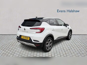 Used Renault Captur 2023 for sale - 78052111: Photo
