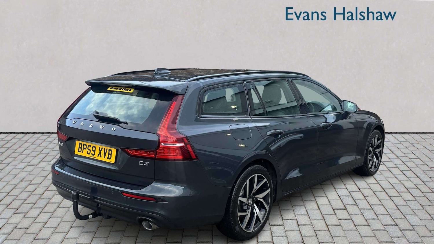 Used Volvo V60 2020 for sale - 77886137: Photo 4
