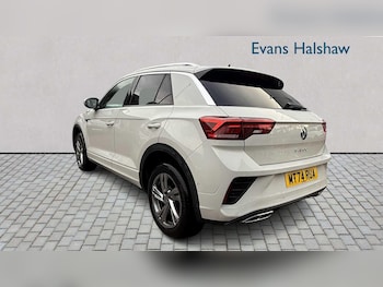 Used Volkswagen T-Roc 2024 for sale - 77232989: Photo