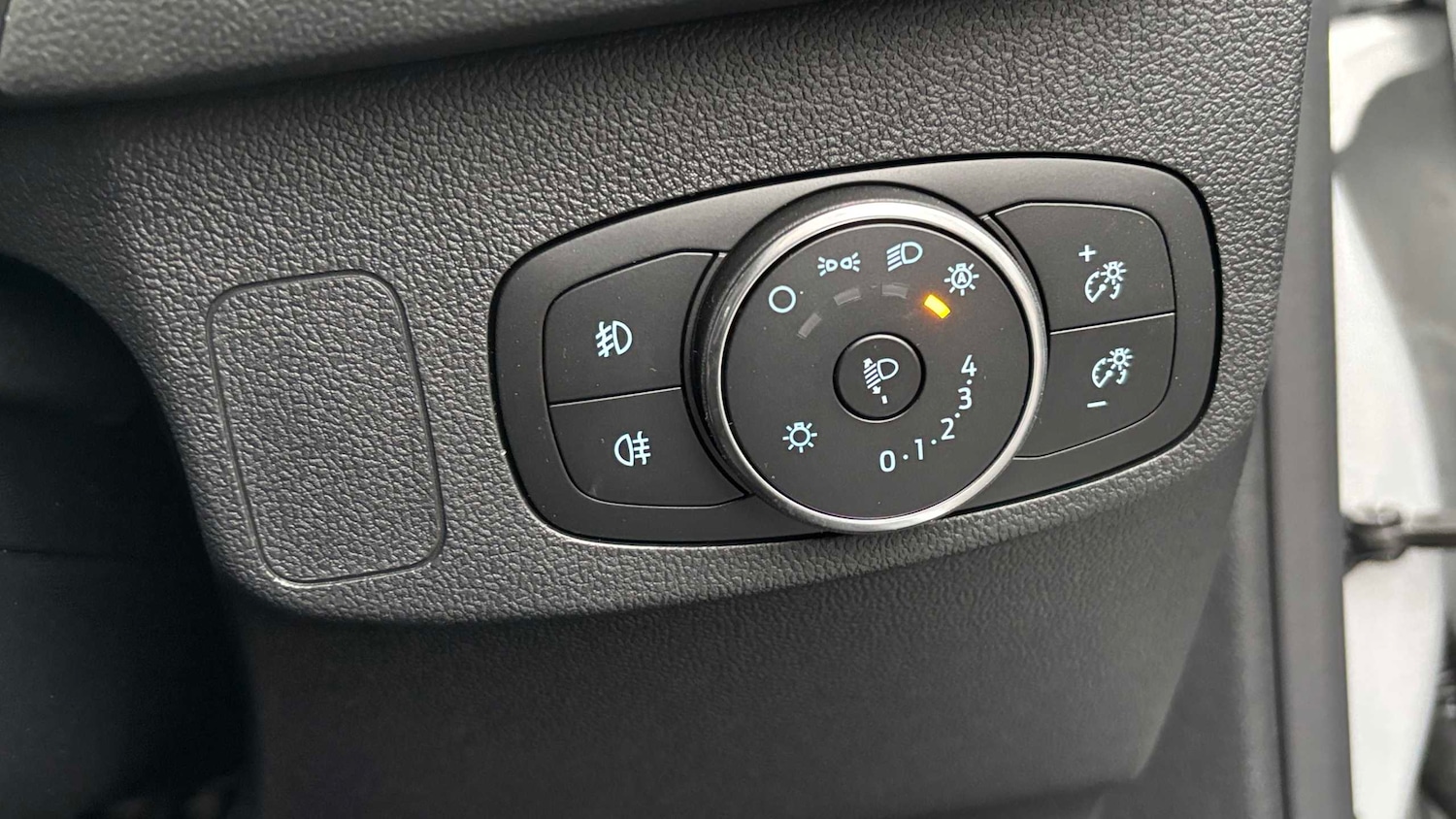 Used Ford Focus 2025 for sale - 76889703: Photo 16