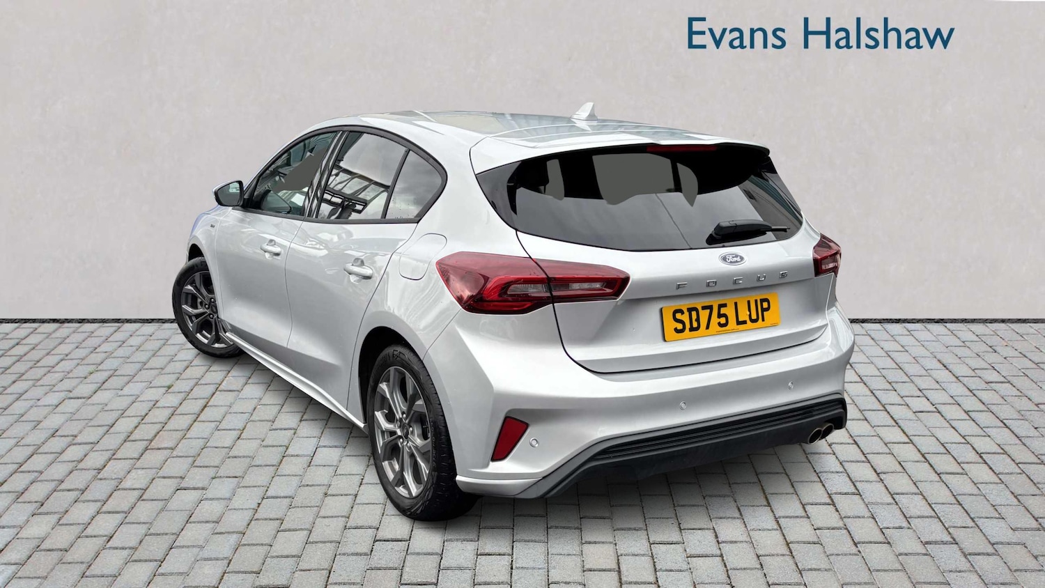 Used Ford Focus 2025 for sale - 76889703: Photo 2