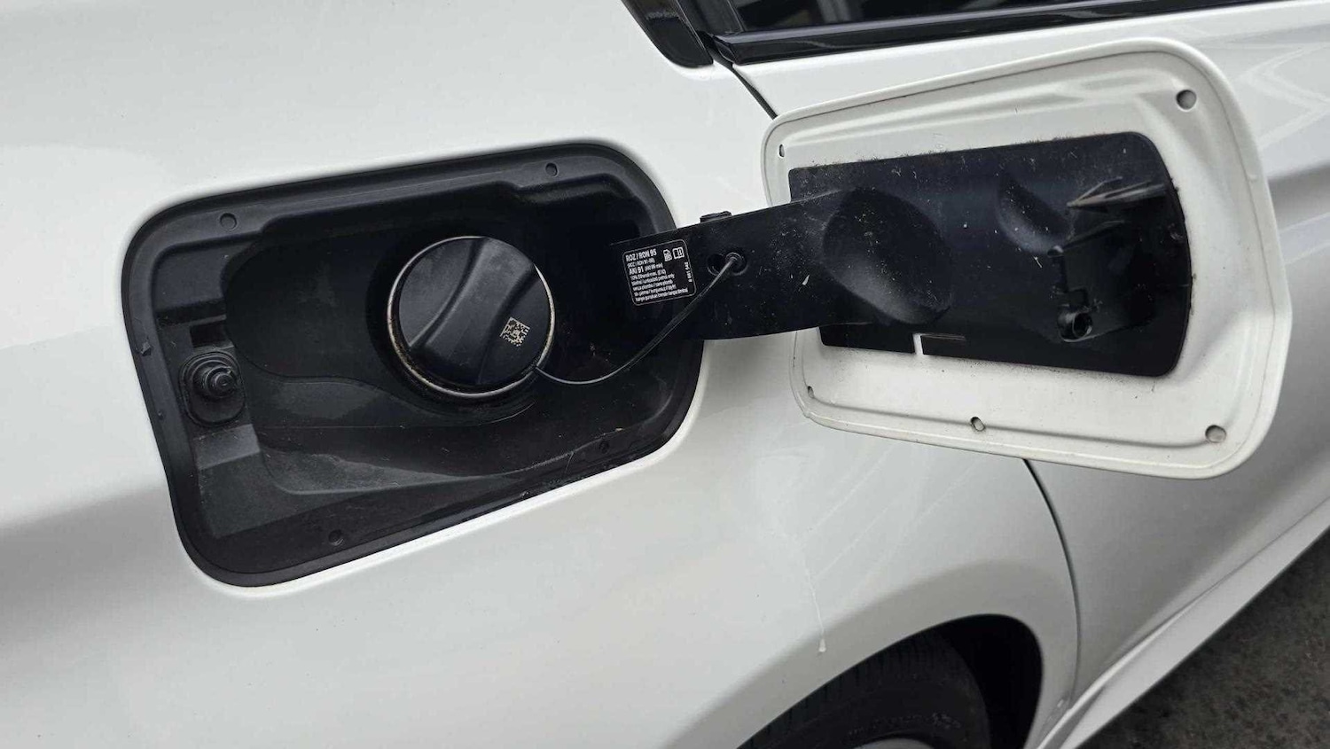 Used BMW 3 Series 2017 for sale - 76390587: Photo 9