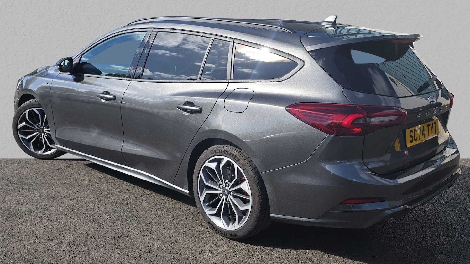 Used Ford Focus 2025 for sale - 76732270: Photo 3