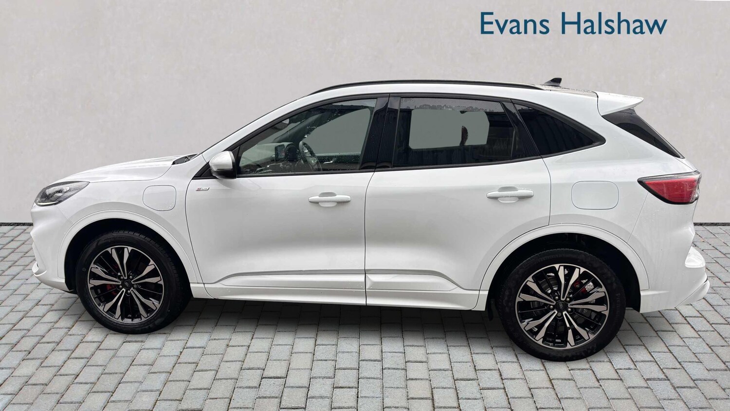 Used Ford Kuga 2023 for sale - 77158624: Photo 4