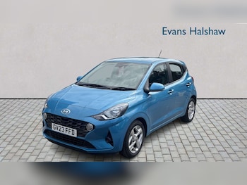 Used Hyundai i10 2023 for sale - 79390741: Photo