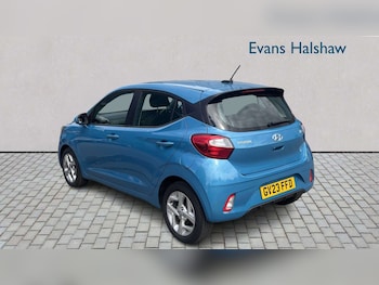 Used Hyundai i10 2023 for sale - 79390741: Photo